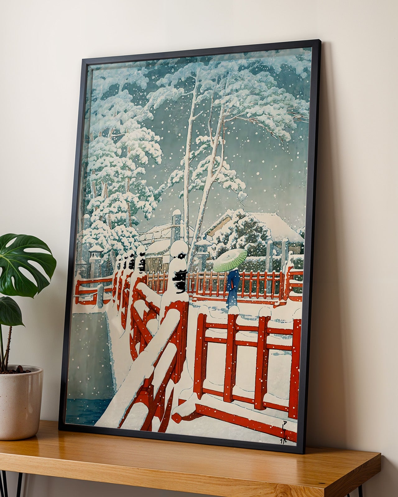 Walking in snow by Tsuchiya Koitsu